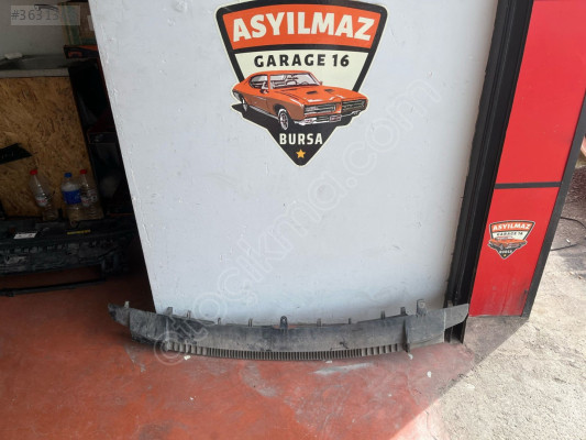 TOYOTA COROLLA ÖN TAMPON ALT MUHAFAZA ORJİNAL