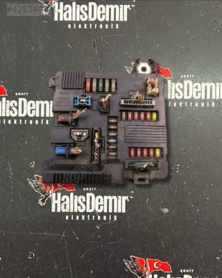 RENAULT MEGANE 2 SCENİC SİGORTA KUTUSU 8200306033B