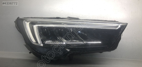 OPEL CROSSLAND SAĞ FAR LEDLİ ORJİNAL ÇIKMA