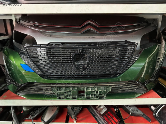 Peugeot 308 ön tampon dolu bütün parçaları mevcut