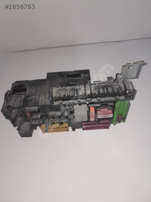Mercedes E Sınıfı W212 Sigorta Kutusu - 016706581 - 168298