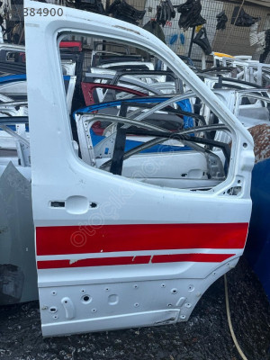 MİRİM OTODAN FORD TRANSİT SAĞ ÖN KAPI