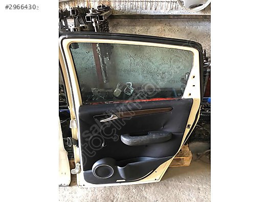 MERCEDES W245 B-SERISI ORJINAL SAG ARKA KAPI DOSEMESI