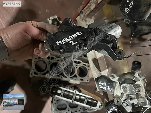 OTO CEMDEN ÇIKMA RENAULT MEGANE 2 ARKA SİLECEK MOTORU