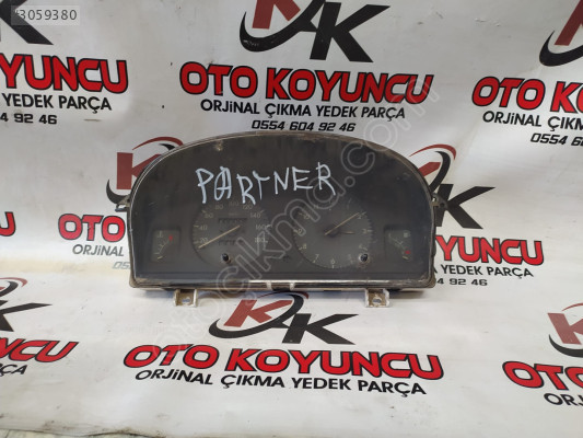 Peugeot partner gösterge saati orijinal çıkma