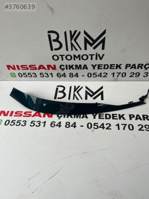 Nissan Qashqai J12 Sağ Far Kaplama Plastiği