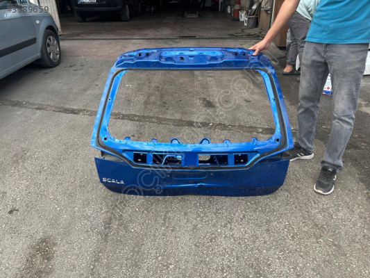 SKODA SCALA MAVİ BAĞAJ KAPAĞI ORJINAL GÖÇÜKLÜK.