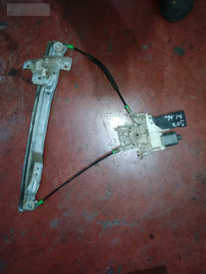 Peugeot 407 çıkma sol arka cam kirkosu