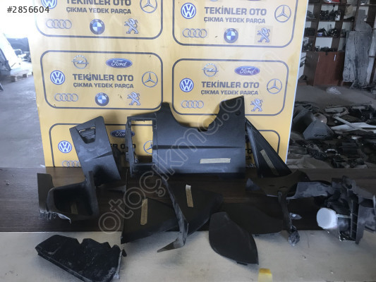 Ford Focus 3-3.5 kasa iç göğüs trimleri