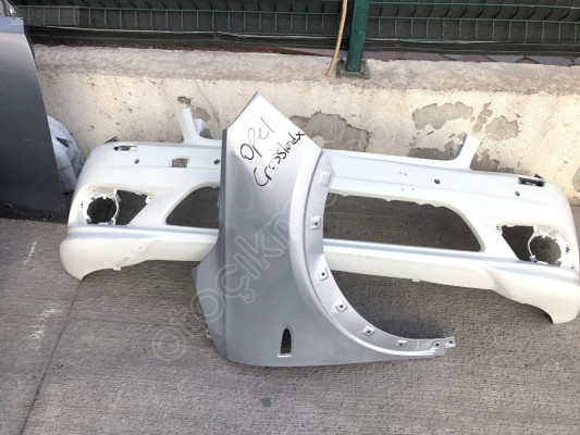 OPEL CROSSLAND X SAĞ ÖN ÇAMURLUK