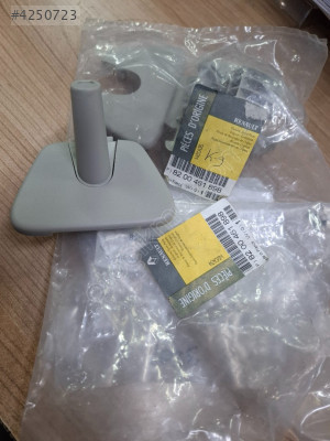 Kango 3 tavan rafı ayagi 8200461898