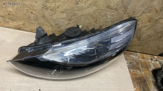 Renault Clio 4 sol far Çıkma  orijinal