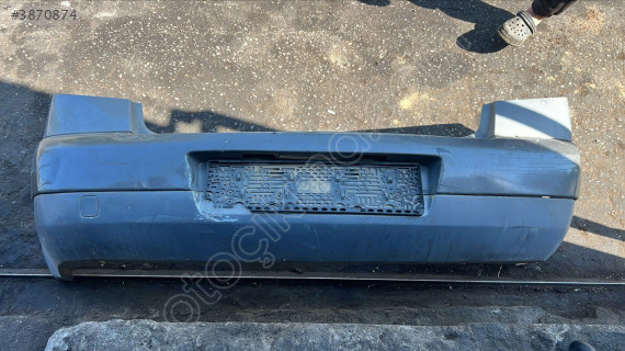 Renault megan. 2  sedan arka tampon