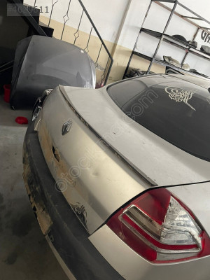 RENAULT MEGANE 2 BAGAJ KAPAĞI ORJİNAL ÇIKMA