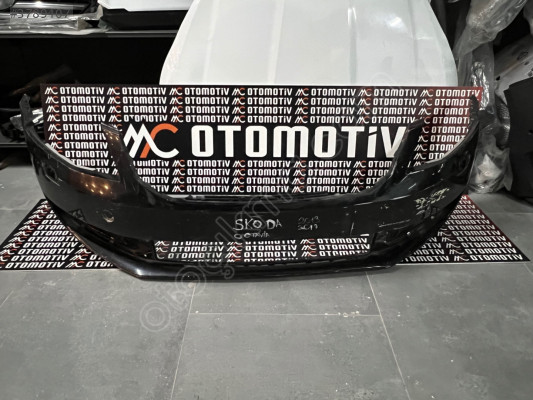 Skoda Octavia Ön Tampon 2014-17 5E0807217