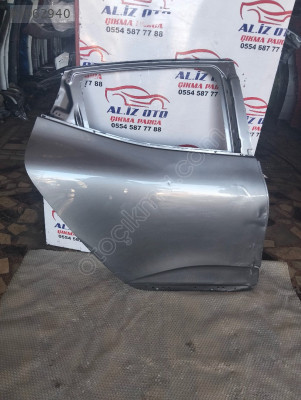 Renault clio 5 sağ arka kapı