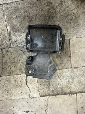 Citreon c4 sağ motor kulak 1.6 benzinli
