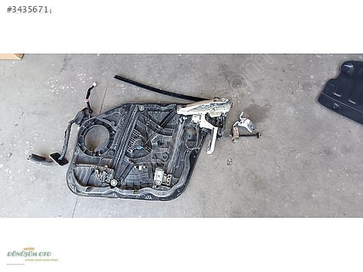 HYUNDAİ TUCSON ÇIKMA SOL ÖN KAPI MALZEMELERİ KİLİD PLAK
