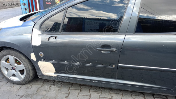 peugeot 207 sol ön kapı dolu