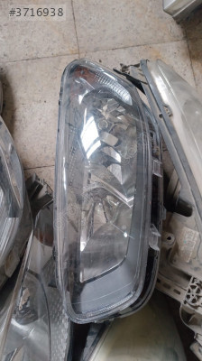 Ford Tourneo Courier Çıkma Sol Ön Far Parçası