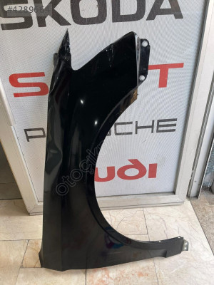 AUDİ A3 SAĞ ÖN ÇAMURLUK