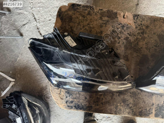 Peugeot 408 sağ sol far