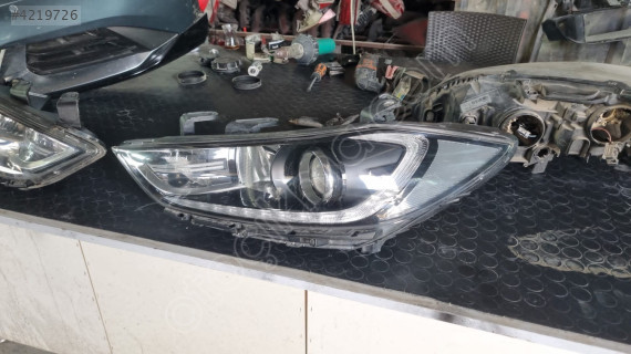 Hyundai  elentra 2017 model sag sol far