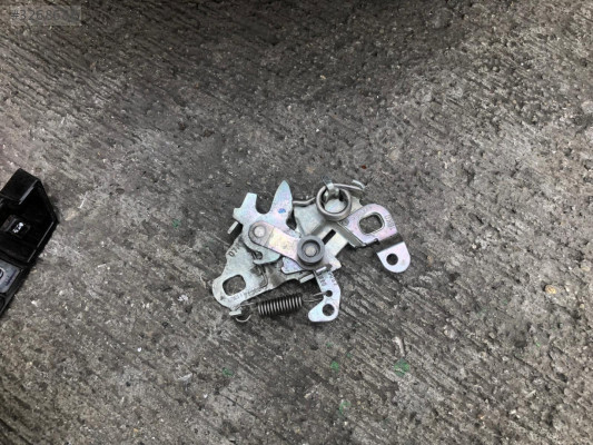 CİTROEN C4 KAPUT KİLİDİ