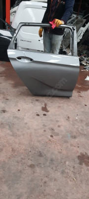 OPEL İNSİGNİA  B SAĞ  ARKA KAPI
