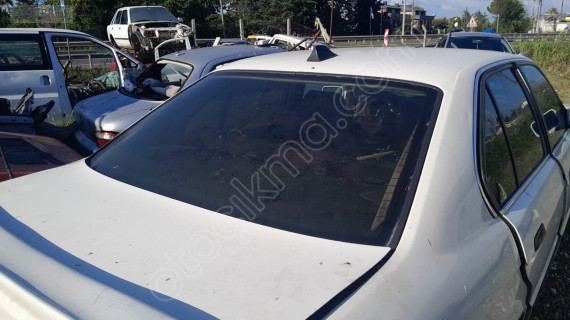 Bmw e34 kasa 5.20 arka vam yedek parça