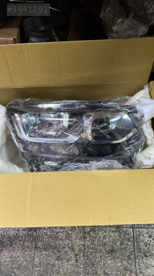 Citreon berlingo sağ ön far kapalı kasa