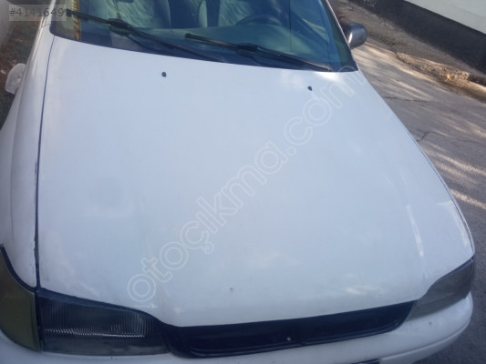 Toyota Carina motor kaputu