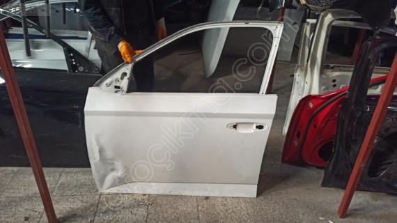 2017 AUDİ A3 SOL ÖN KAPI