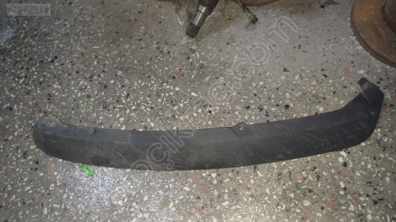 2011 sonrası Ford Focus 3 ön tampon sol alt karlık