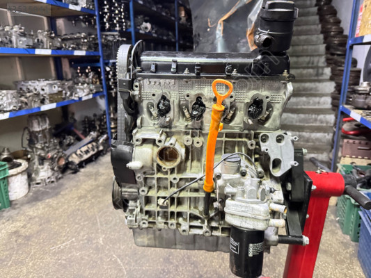 BORA GOLF 4 1.6SR 8VALF ÇIKMA MOTOR AKL