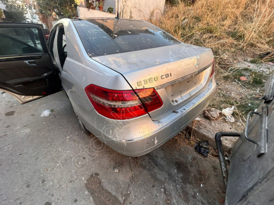 E 350 BAGAJ KAPAĞI SATILIK ( İŞLEMSİZ )