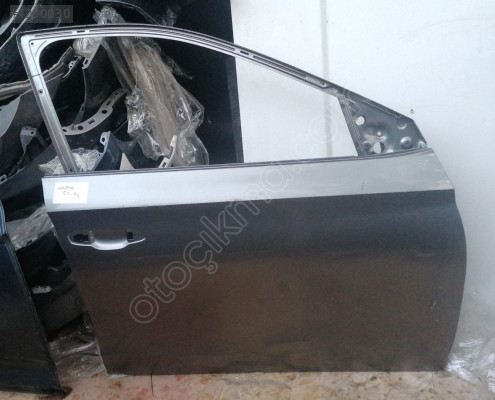 Skoda fabia 21-25 sağ önkapı  Orjinal Oto Çıkma