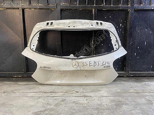 MERCEDES A180 BAGAJ KAPAĞI