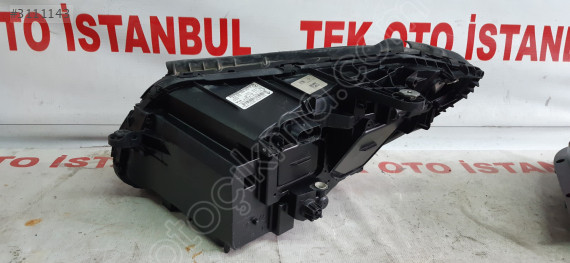 Mercedes C 205 FAR SAĞ TEK MERCEK