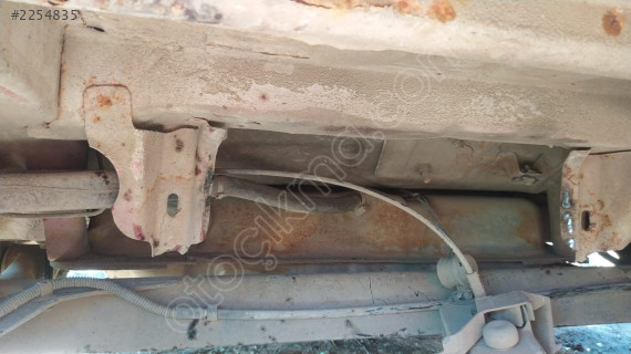 Ford Ka benzin deposu çıkma