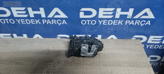 RENAULT FLUENCE SAĞ ÖN KAPI KİLİDİ 805027131R