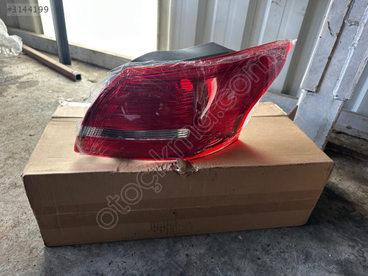 Ford Focus 3 Sağ Arka Stop