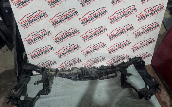 MERCEDES B SERİSİ W245 KASA ORJINAL ÖN PANEL HATASIZ