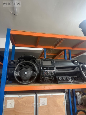 Clio 4 Dolu Göğüs 682000184R 681009893R