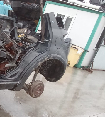 suzuki sx4 2010 hatchback kesme arka çamurluk (son fiyat)