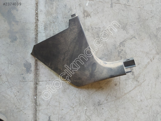 1K1863484 Golf 6 arka pilastik