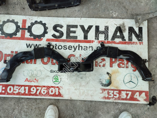 1P0819728 Seat Leon 2010 göğüs iç havalandırma kanalı