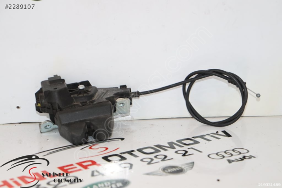 MERCEDES C SERİSİ A204 W204 BAGAJ KİLİDİ A2047500185