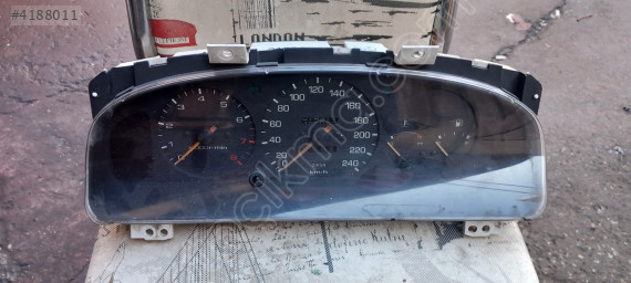 Mazda 626 kilometre saati