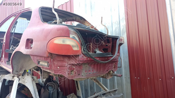 hyundai accent sol arka çamurluk